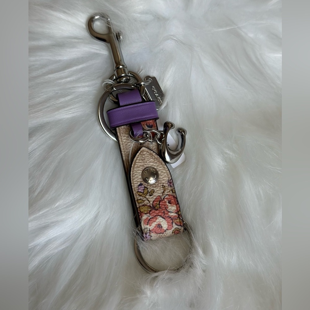 COACH Trigger Snap Bag Charm Floral Print CAS96 Sand Multi Coated Canvas NWT